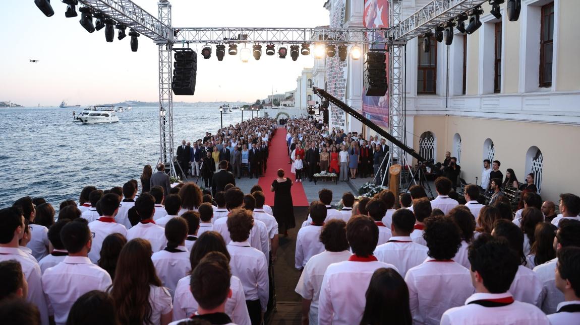 Graduation ceremony at Kabataş High School